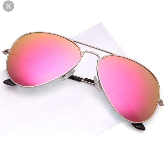 Mirrored aviator sunglases NWT - Picture 4 of 4